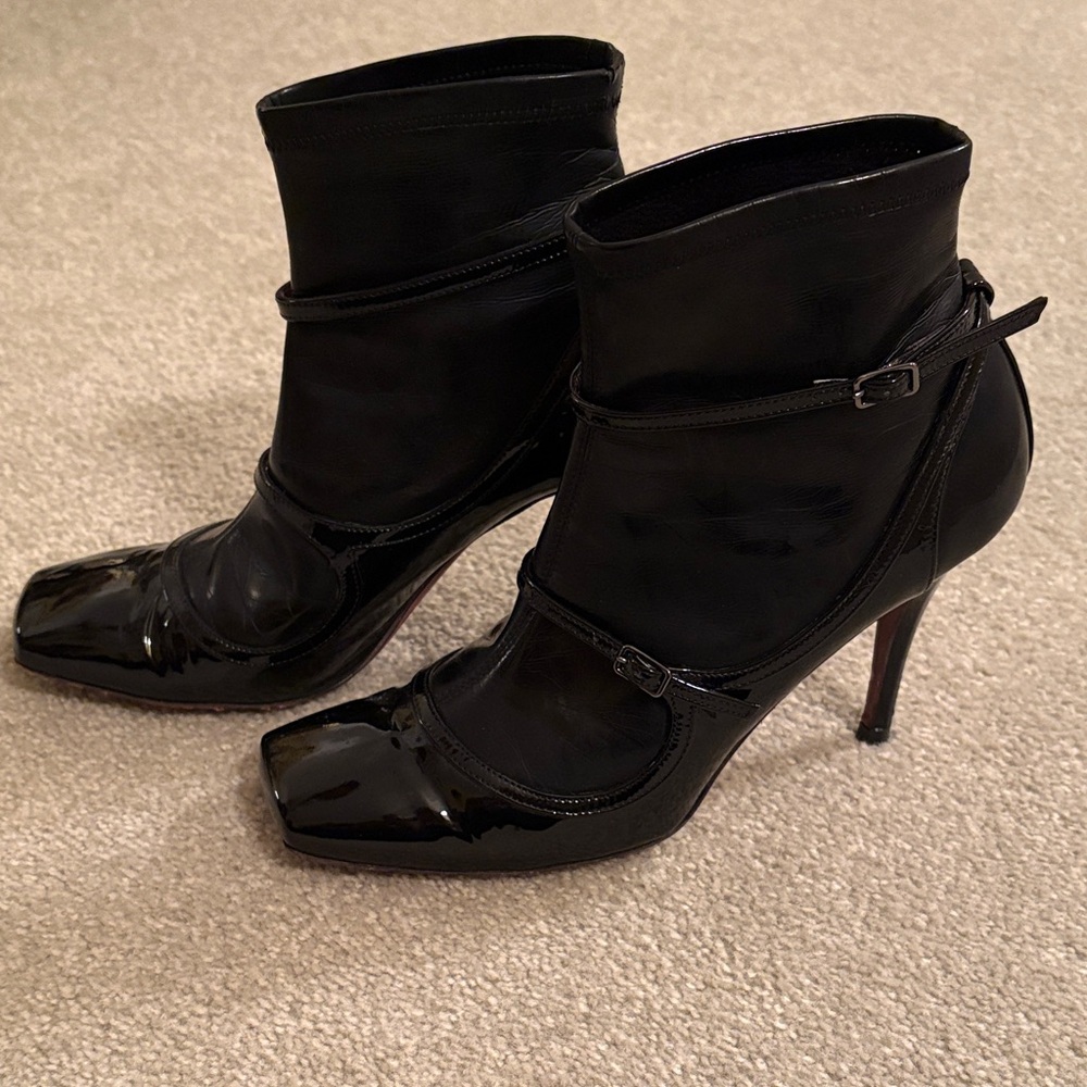 Elegant Black Women's Booties  Jean-Michel Cazabat, size 7.5